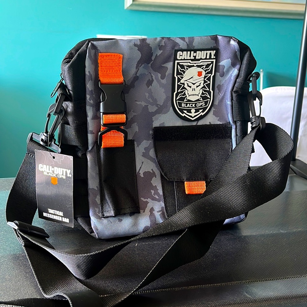 NEW Official Call Of Duty Black Ops 4 Tactical Sling Messenger Bag